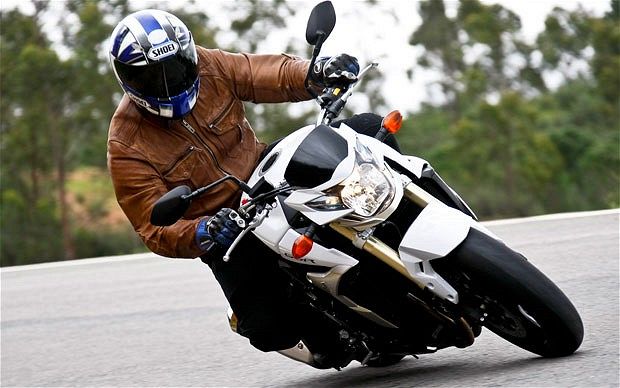 10 أسباب لقيادة الدراجات النارية