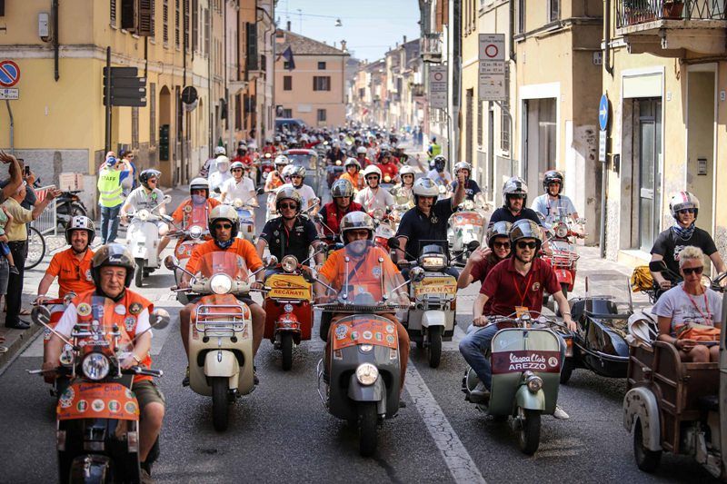 Croatia Welcomes Vespa World Days 2015